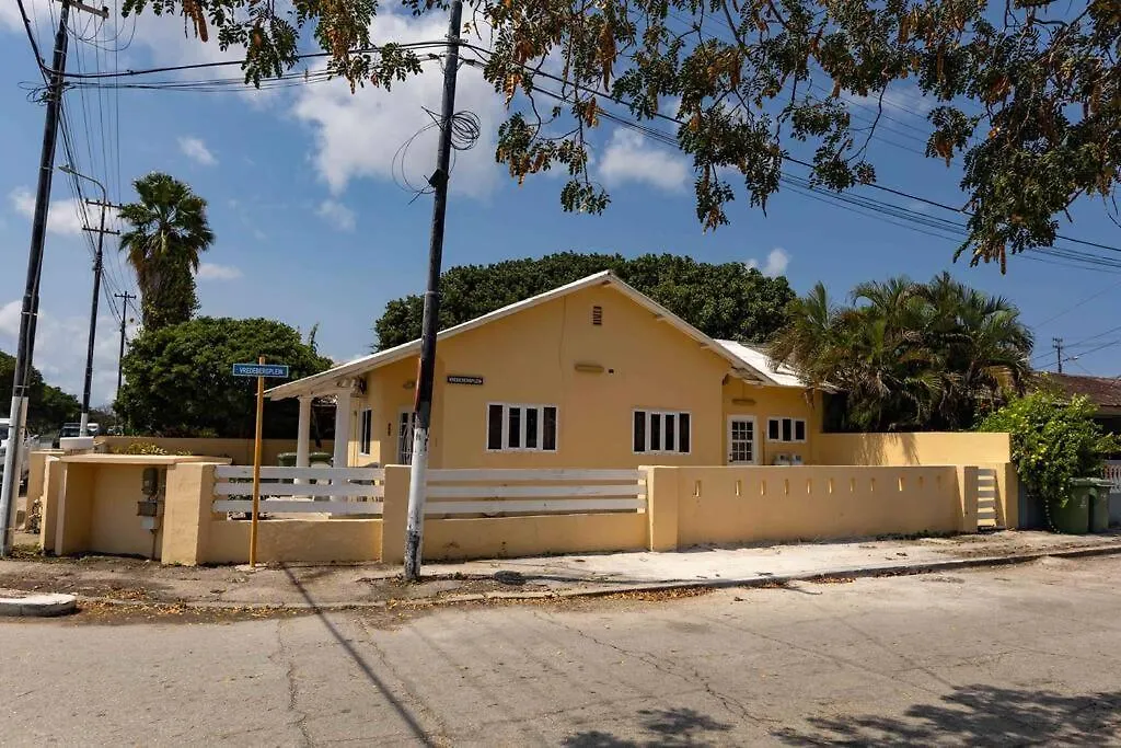 Oceanfront 3 Bedroom House Willemstad Appartement